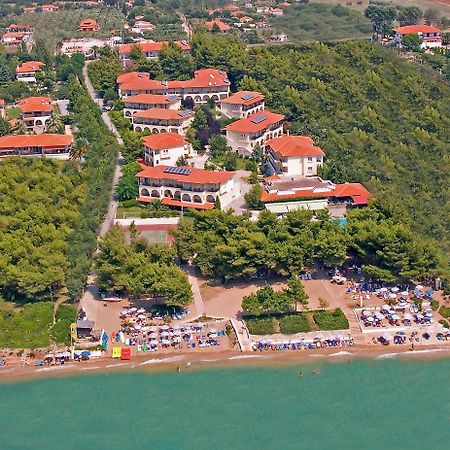 Portes Beach Hotel Nea Poteidaia Exterior photo